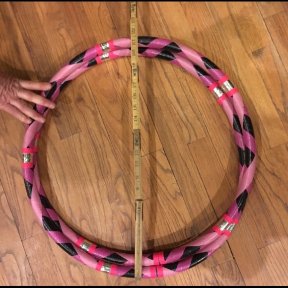 Hoola Hoop!! - Picture 2 of 3